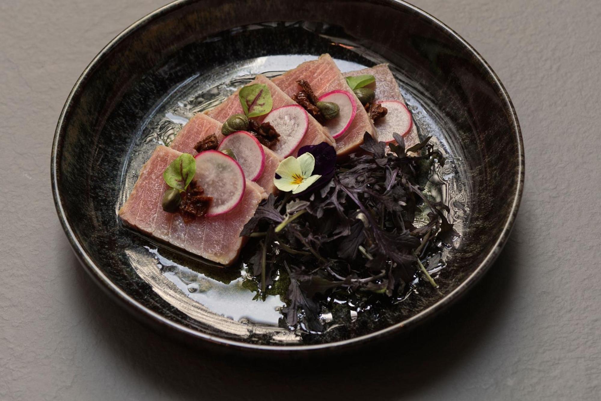 Hotel Monasty, Thessaloniki, Autograph Collection Exterior foto Tuna sashimi